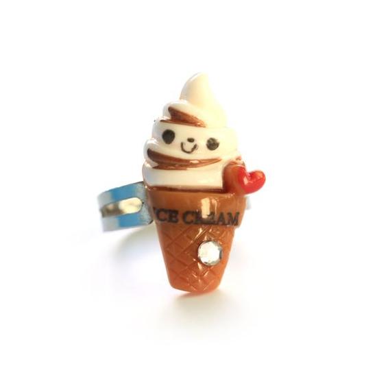 Brown ice cream cone adjustable ring